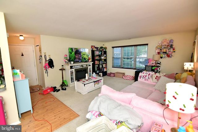 5207A KIPPEN PL, Mount Laurel, NJ 08054