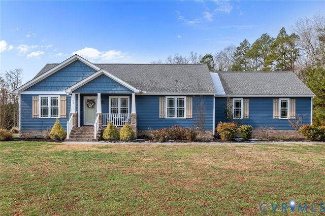 63 River Bluff Dr, Manquin, VA 23106