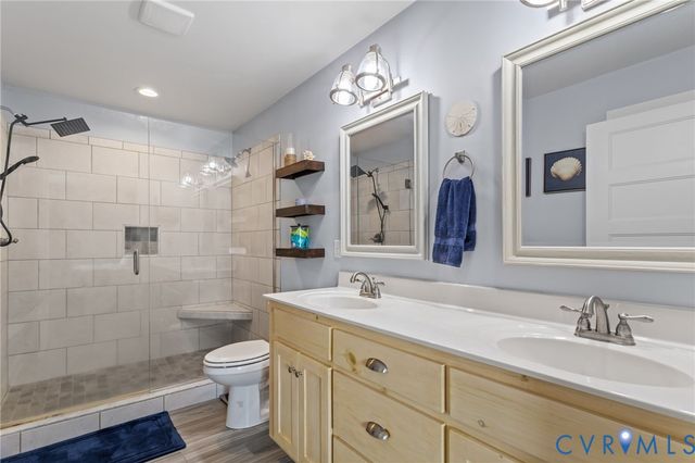 63 River Bluff Dr, Manquin, VA 23106