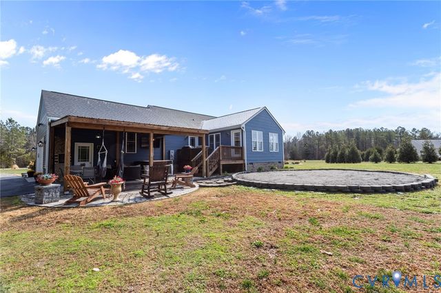 63 River Bluff Dr, Manquin, VA 23106