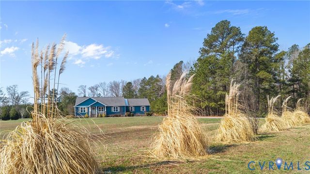 63 River Bluff Dr, Manquin, VA 23106