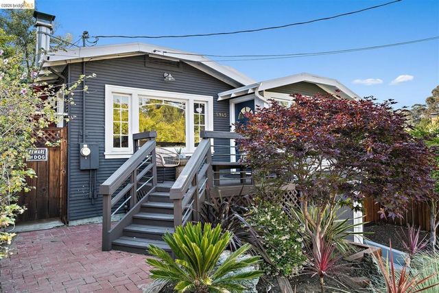 5945 Majestic Ave, Oakland, CA 94605
