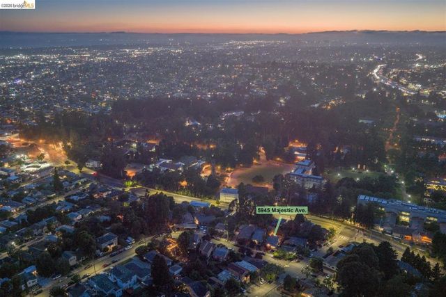 5945 Majestic Ave, Oakland, CA 94605
