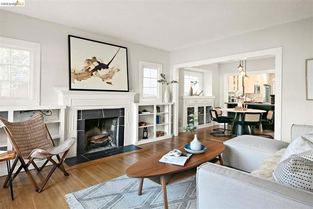 5945 Majestic Ave, Oakland, CA 94605