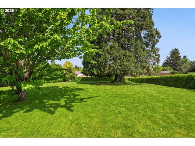 800 Nw SLUMAN Rd, Vancouver, WA 98665