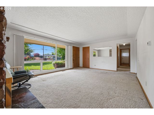 800 Nw SLUMAN Rd, Vancouver, WA 98665