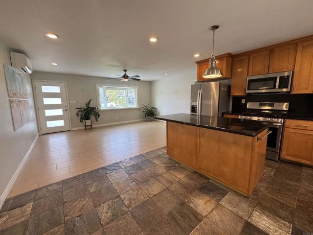 325 Elm Avenue, Imperial Beach, CA 91932