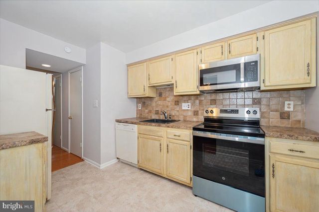 10113 MAPLE LEAF DR, Montgomery Village, MD 20886