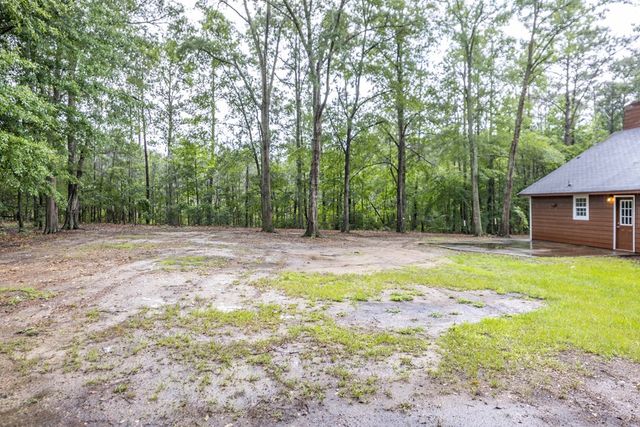 25 Gas Line Road, Phenix City, AL 36870