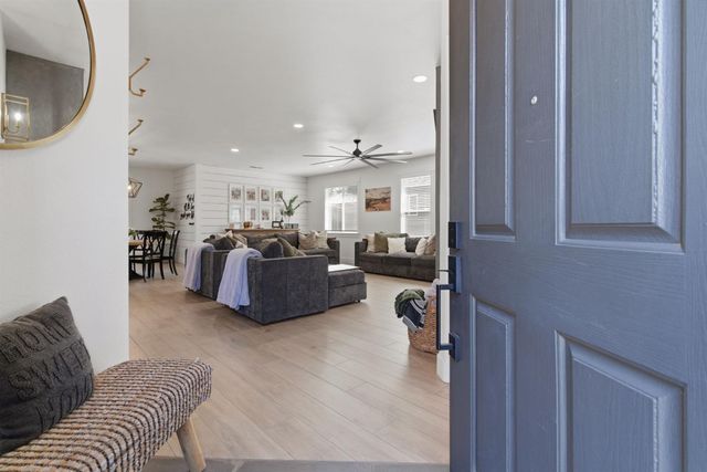 133 W Shasta, Ripon, CA 95366