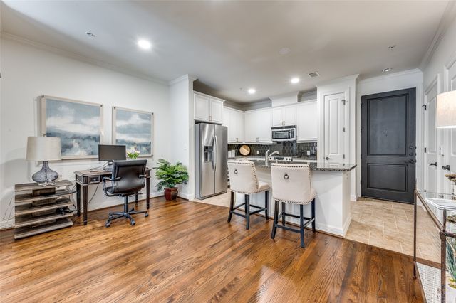 8616 Turtle Creek Boulevard 406, Dallas, TX 75225