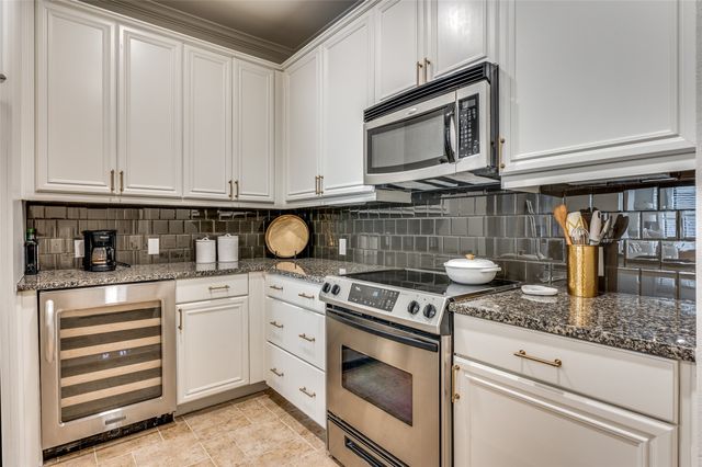 8616 Turtle Creek Boulevard 406, Dallas, TX 75225