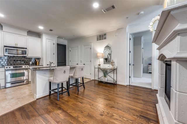 8616 Turtle Creek Boulevard 406, Dallas, TX 75225