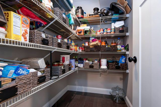 813 E Brewer Avenue, Nixa, MO 65714