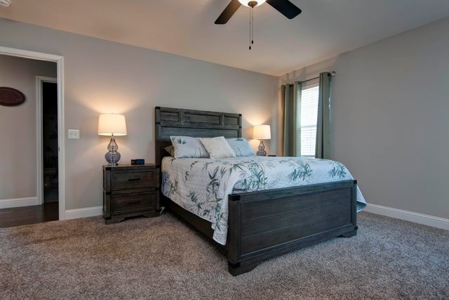 813 E Brewer Avenue, Nixa, MO 65714