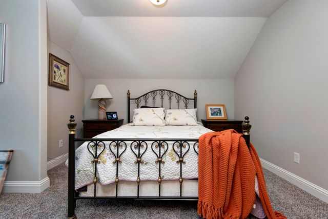 813 E Brewer Avenue, Nixa, MO 65714