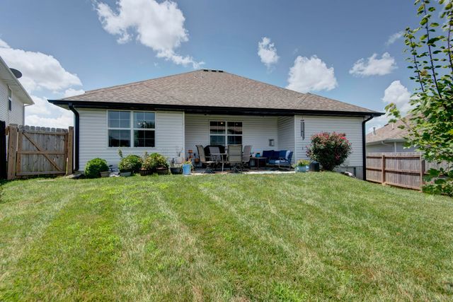 813 E Brewer Avenue, Nixa, MO 65714
