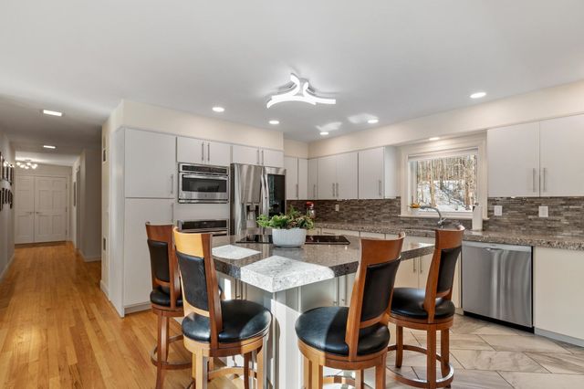 1 Dalkeith Road, Hollis, NH 03049