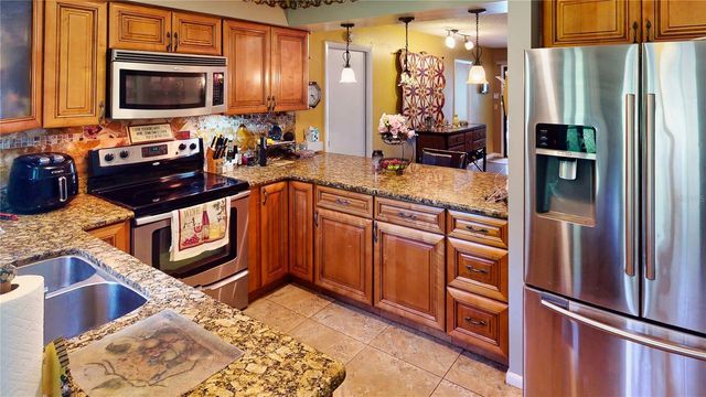 14 BLACK OAK COURT, Palm Coast, FL 32137