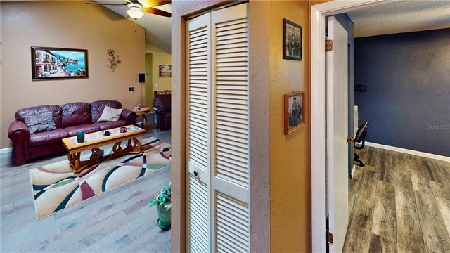 14 BLACK OAK COURT, Palm Coast, FL 32137