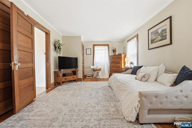 112 Grove Avenue, Verona, NJ 07044