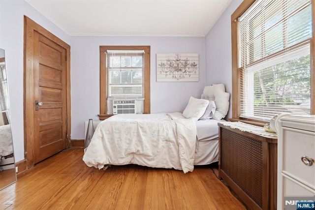 112 Grove Avenue, Verona, NJ 07044