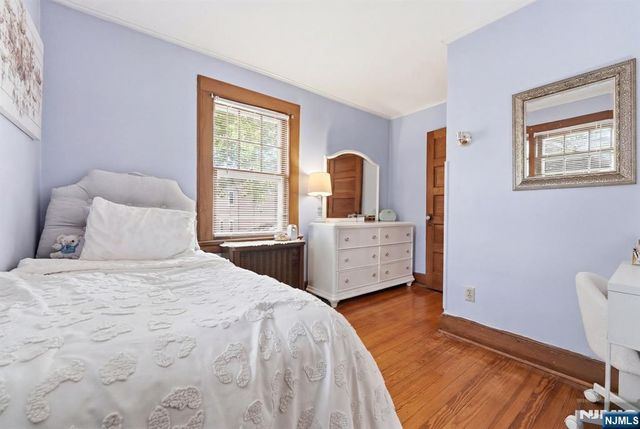 112 Grove Avenue, Verona, NJ 07044