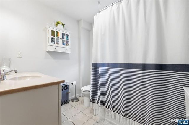 112 Grove Avenue, Verona, NJ 07044