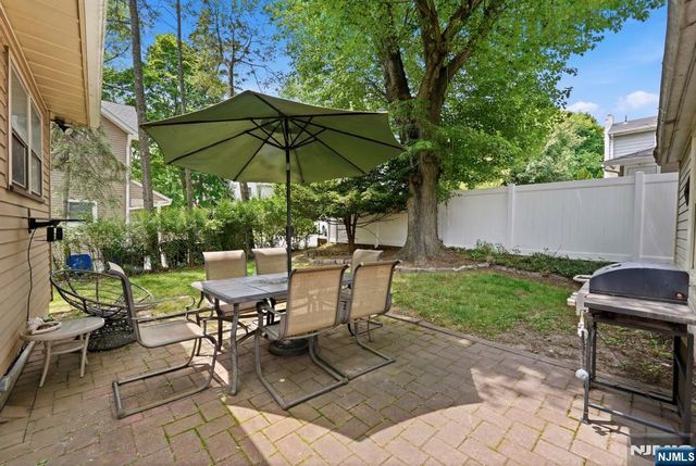 112 Grove Avenue, Verona, NJ 07044