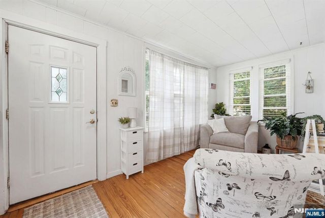 112 Grove Avenue, Verona, NJ 07044