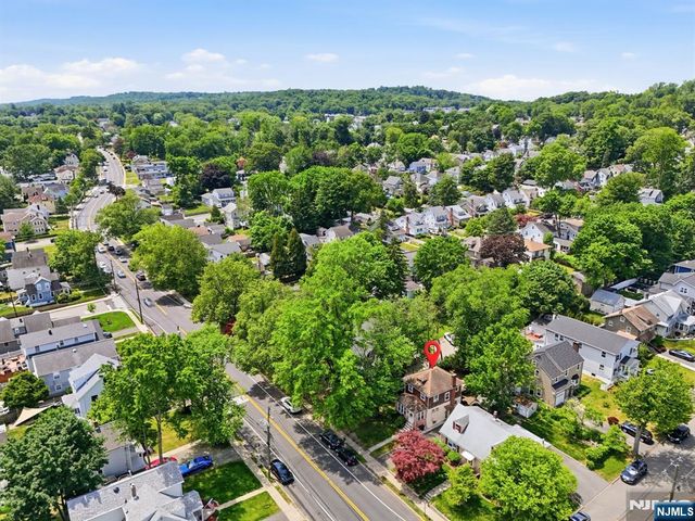 112 Grove Avenue, Verona, NJ 07044