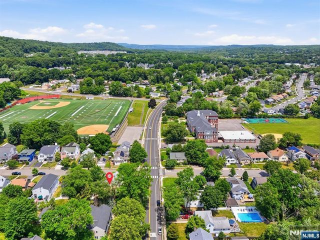 112 Grove Avenue, Verona, NJ 07044