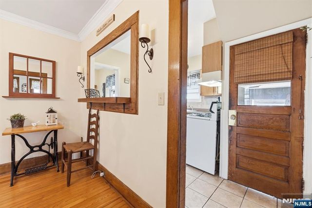 112 Grove Avenue, Verona, NJ 07044