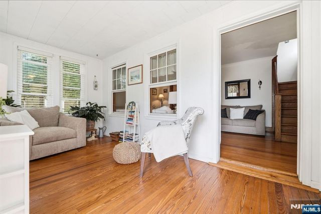112 Grove Avenue, Verona, NJ 07044