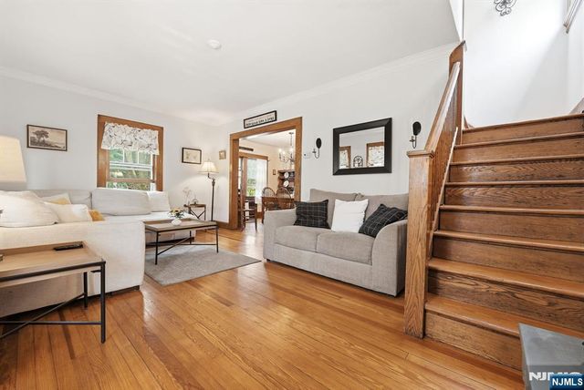 112 Grove Avenue, Verona, NJ 07044