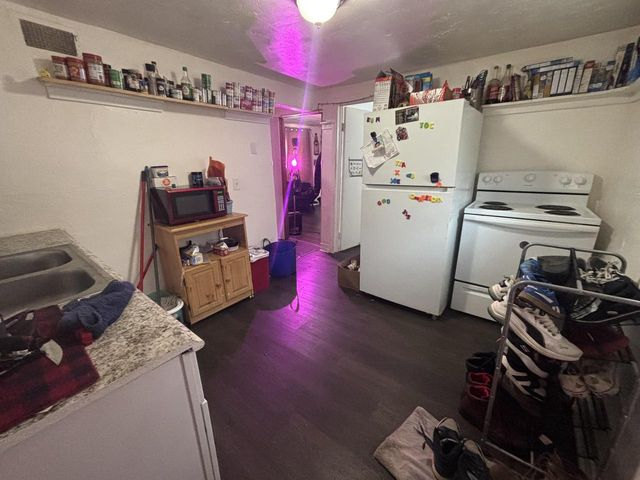 1028 STUART STREET, Green Bay, WI 54301