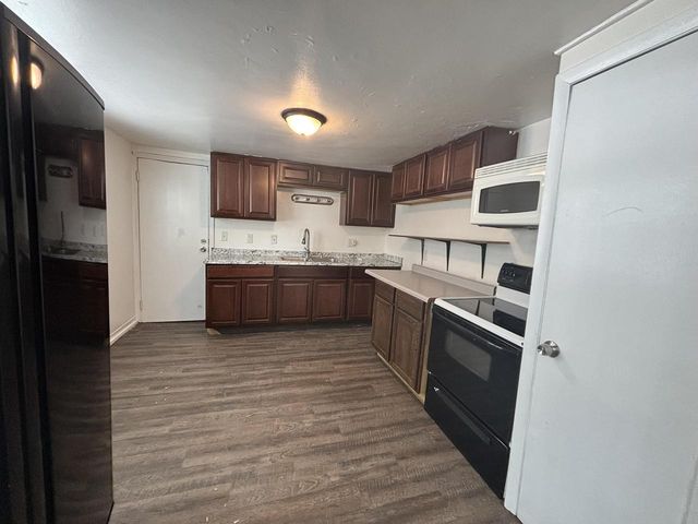 1028 STUART STREET, Green Bay, WI 54301