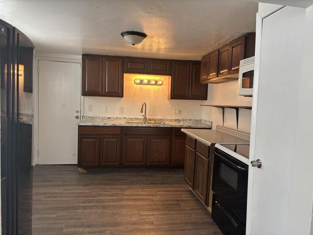 1028 STUART STREET, Green Bay, WI 54301