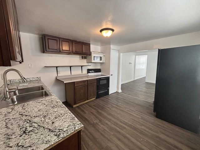 1028 STUART STREET, Green Bay, WI 54301