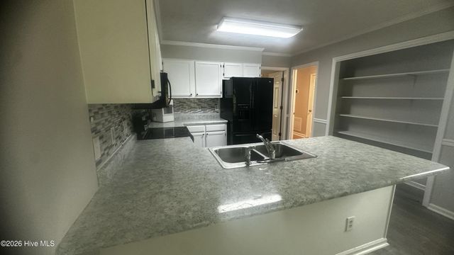 6878 Green Creek Road, Fayetteville, NC 28314
