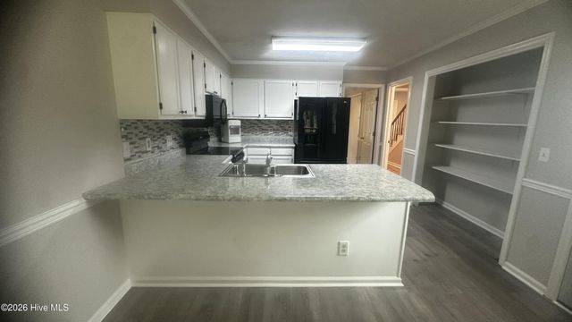 6878 Green Creek Road, Fayetteville, NC 28314