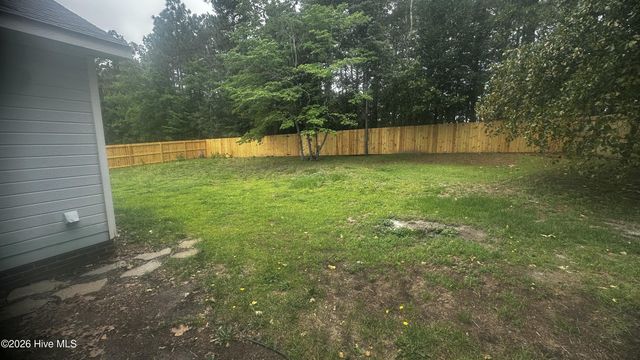 6878 Green Creek Road, Fayetteville, NC 28314