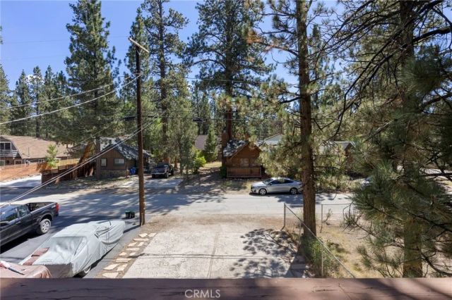 1037 W Rainbow Boulevard, Big Bear City, CA 92314