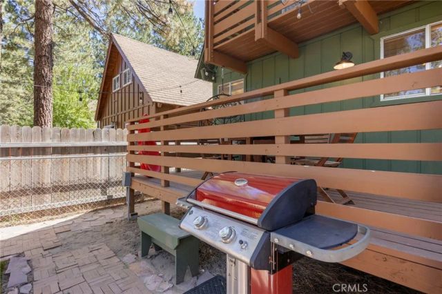 1037 W Rainbow Boulevard, Big Bear City, CA 92314