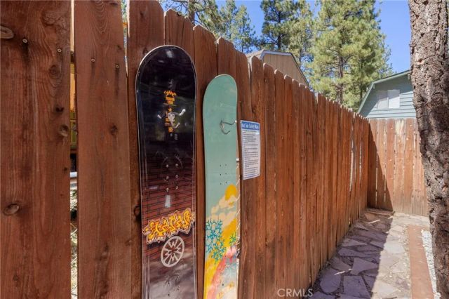 1037 W Rainbow Boulevard, Big Bear City, CA 92314