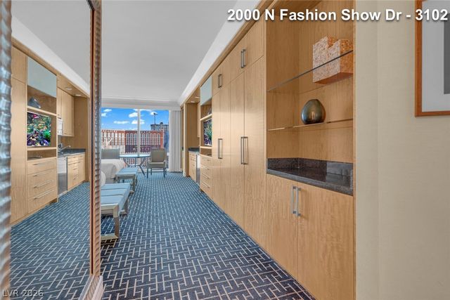 2000 North Fashion Show Drive 3102, Las Vegas, NV 89109
