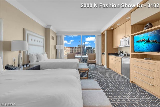 2000 North Fashion Show Drive 3102, Las Vegas, NV 89109