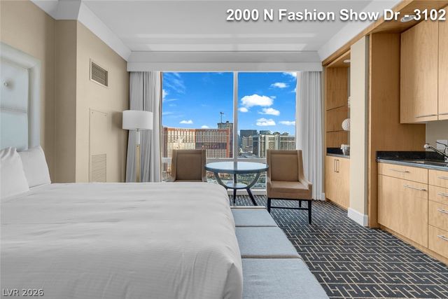2000 North Fashion Show Drive 3102, Las Vegas, NV 89109