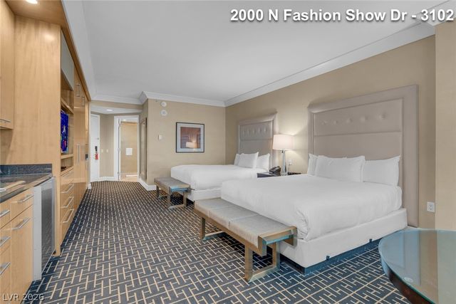 2000 North Fashion Show Drive 3102, Las Vegas, NV 89109