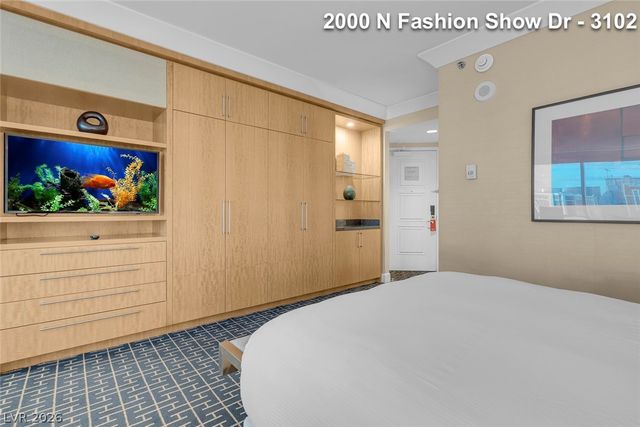 2000 North Fashion Show Drive 3102, Las Vegas, NV 89109